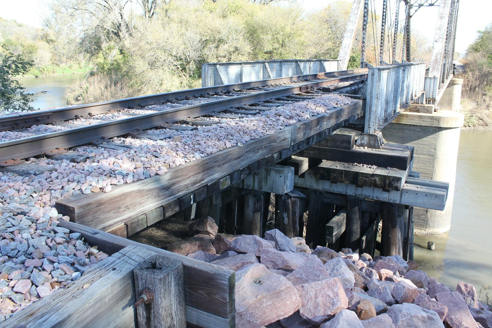 West approach trestle